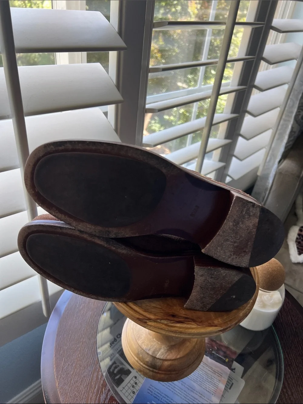 🛑1 hour sale. Tory Burch, 8.5, Chestnut Suede Tory Logo Ankle Boots - Picture 6 of 12